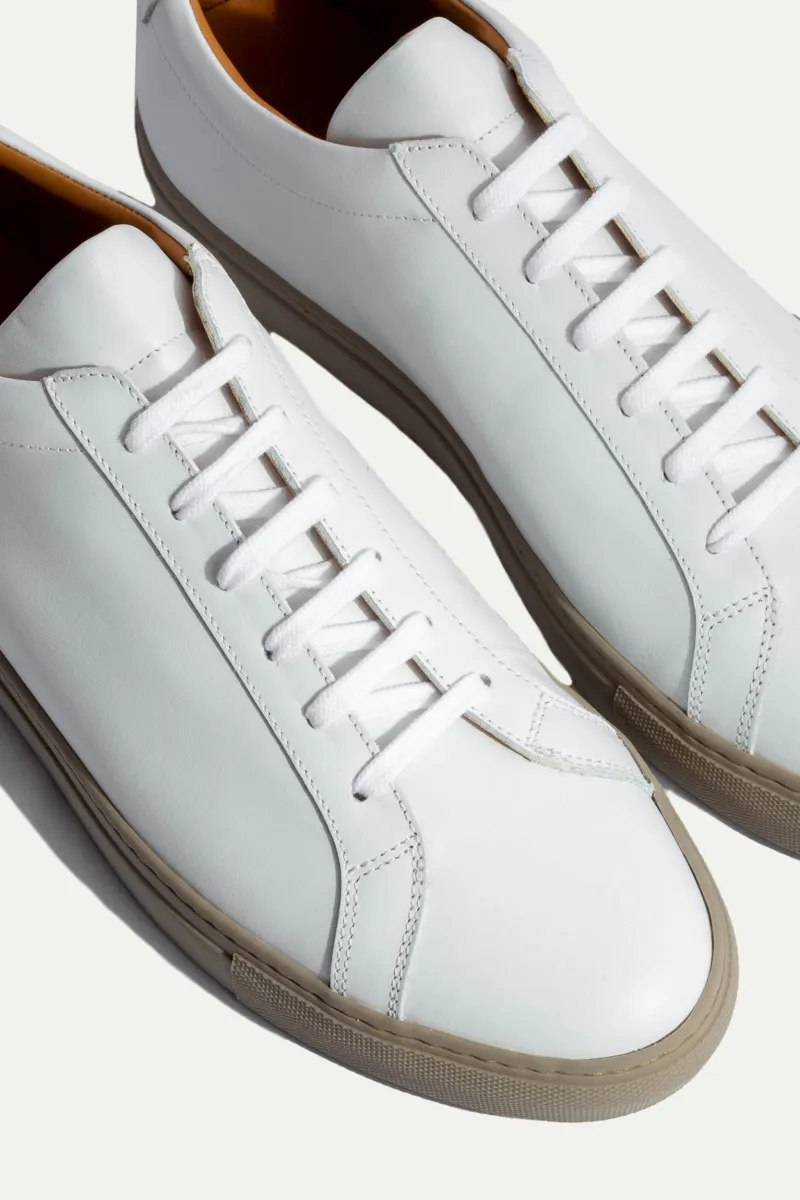 Sneaker e alta moda: quando la scarpa sportiva diventa il nuovo simbolo del lusso italiano